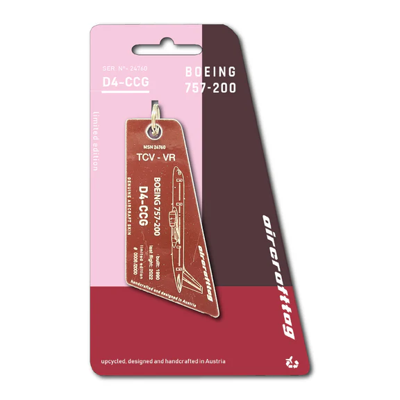 Keychain made of: Boeing B757 - Cabo Verde Airlines - D4-CCG Brown  D4-CCG
