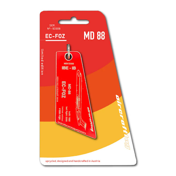 Keychain made of: MD-88 - Iberia - EC-FOZ Red EC-FOZ-R