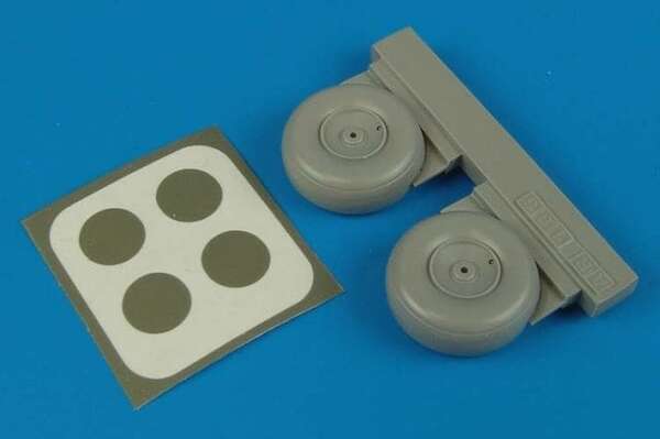 Arado AR196A-5 Wheels and masking set (Italeri)  4504