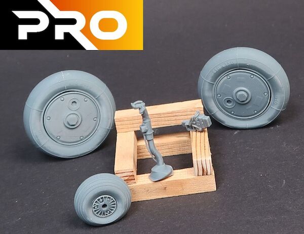 Messerschmitt BF109 (Late) Scale parts set (Main wheels, Tailwheel, Gunsight & Control Collumn) 3D24BFLPS