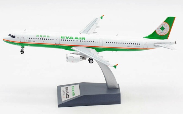 Airbus A321-211 EVA Air B-16201 with stand ALB2EVA321
