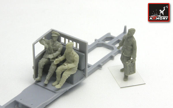 'In the Truck cab",  Soviet WWII Officer and drivers (3 Figures)  AR F7209