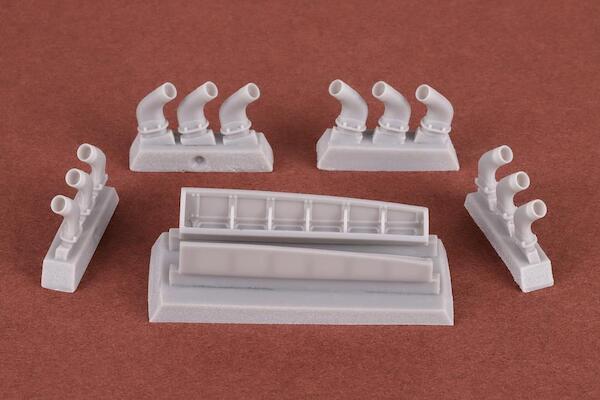 Supermarine Spitfire/Seafire Exhaust round stacks with Shroud  buc24-016