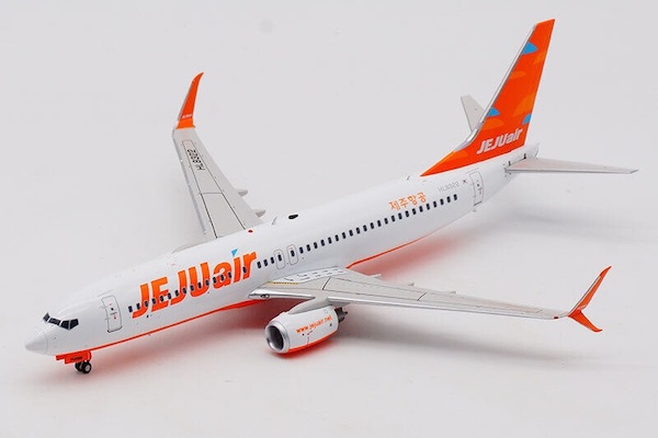 Boeing 737-800 Jeju Air HL8322 with stand AV2046