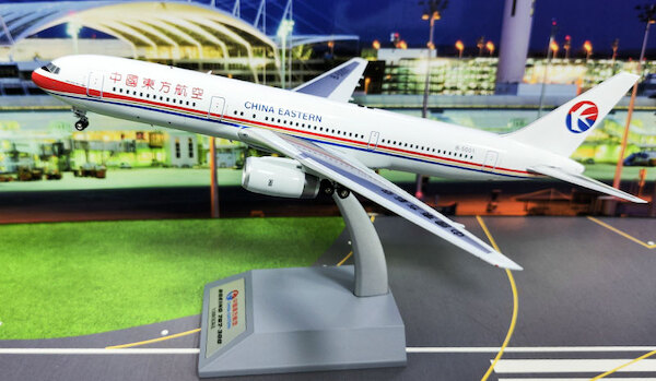 Boeing 767-3W0ER China Eastern Airlines B-5001 KJ-B763-103