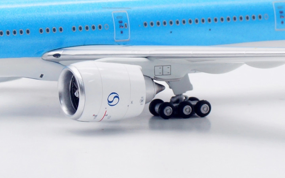 Aviation 400 AV4217 Boeing 777-300ER Korean Air HL8008 detachable