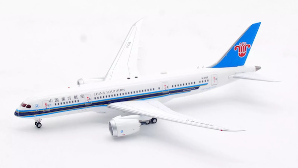 Boeing 787-8 Dreamliner China Southern Airlines B-2725 detachable gear AV4237