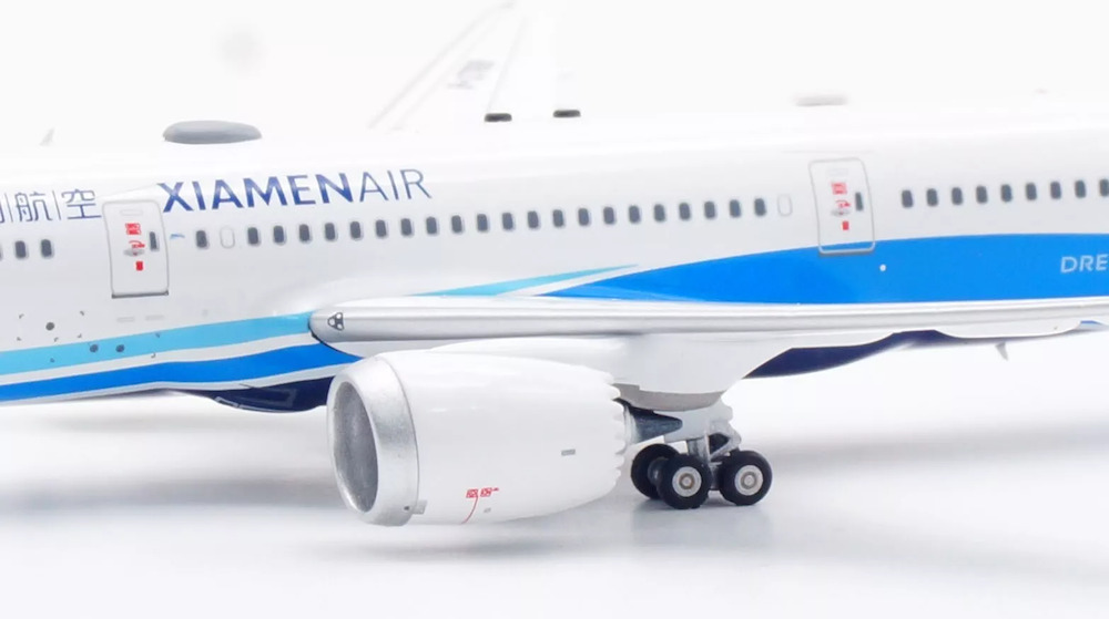 Aviation 400 AV4239 Boeing 787-8 Dreamliner Xiamen Airlines