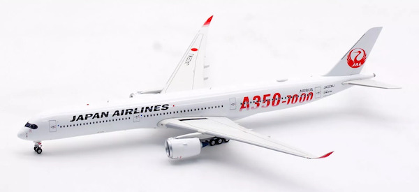 Airbus A350-1041 JAL Japan Airlines JA02WJ detachable gear  AV4257