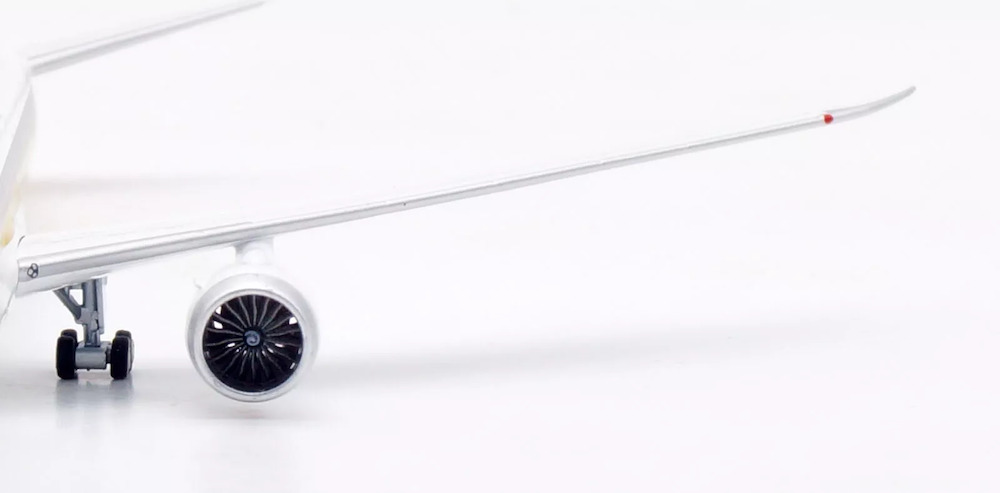 Aviation 400 AV4263 Boeing 787-10 Dreamliner Singapore