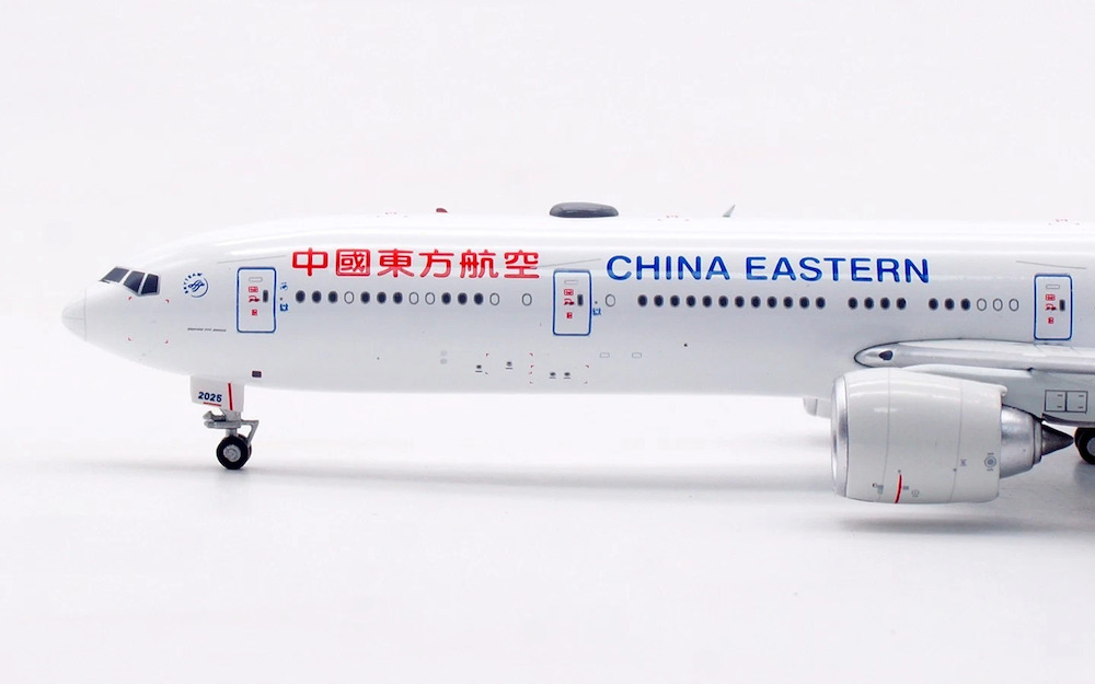 Aviation 400 AV4300 Boeing 777-300ER China Eastern Airlines