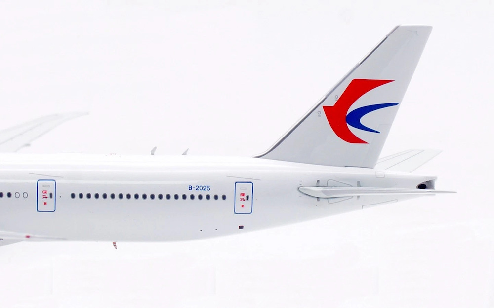 Aviation 400 AV4300 Boeing 777-300ER China Eastern Airlines