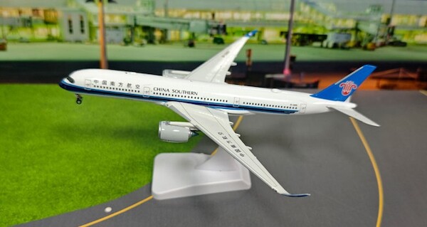 Airbus A350-941 China Southern Airlines B-32EE AV4366