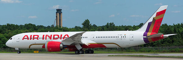 Boeing 787-9 Dreamliner Air India VT-AWA detachable gear  AV4374