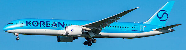 Boeing 787-9 Dreamliner Korean Air HL8081 detachable gear  AV4400