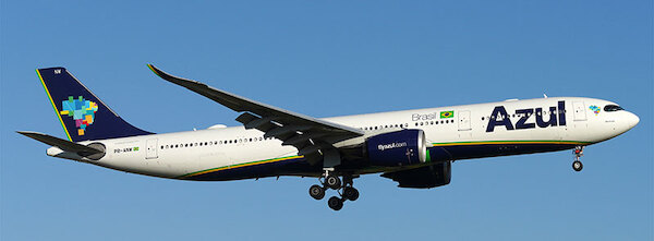 Airbus A330-941 Azul Airbus PR-ANW detachable gear  AV4416