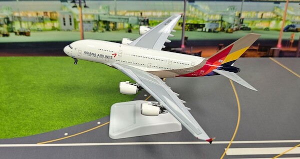 Airbus A380-841 Asiana Airlines HL7634 AV4428