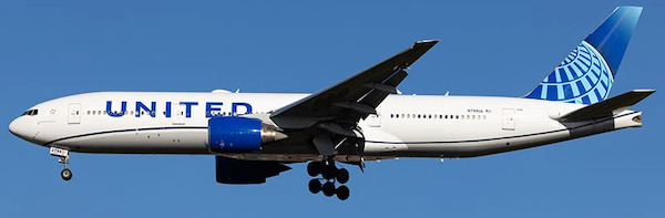 Boeing 777-222ER United Airlines N799UA detachable gear  AV4445
