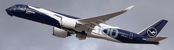 Airbus A350-941 Lufthansa "100th Anniversary" D-AIXL detachable gear WB4075