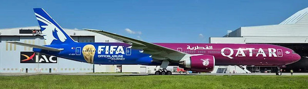 Boeing 777-3DZER Qatar Airways A7-BEH detachable gear WB4083