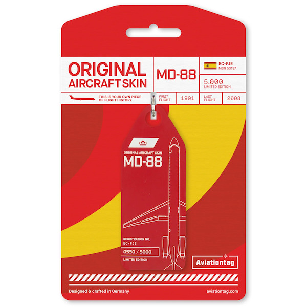 Keychain made of:  McDonnell Douglas MD-88 - EC-FJE  EC-FJE