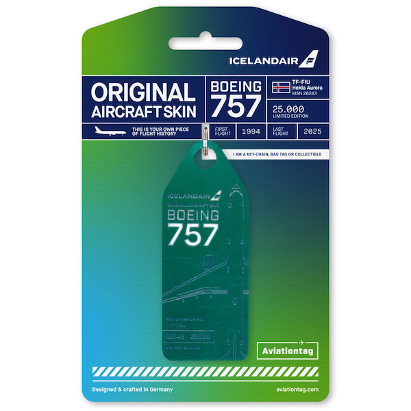 Keychain made of: Icelandair Hekla Aurora Boeing 757 - TF-FIU Dark green TF-FIU DARK GREEN