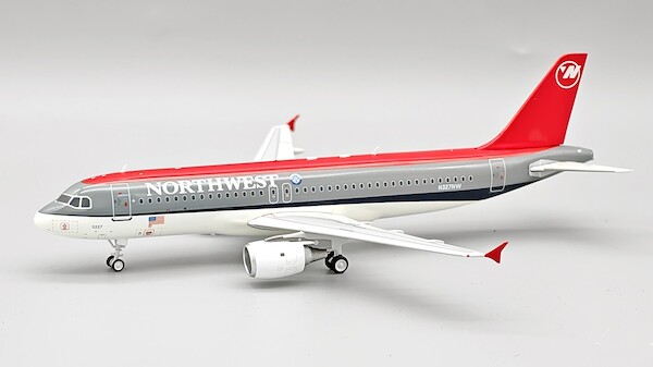 Airbus A320-211 Northwest Airlines N327NW 320-327