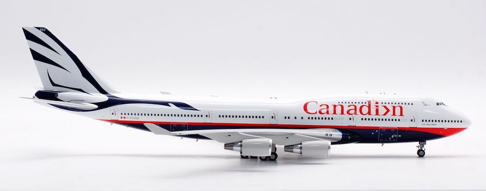 Canada goose on sale vs 747