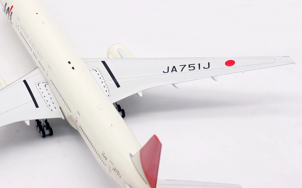 B Models B-773-JL-51J Boeing 777-346 JAL Japan Airlines JA751J