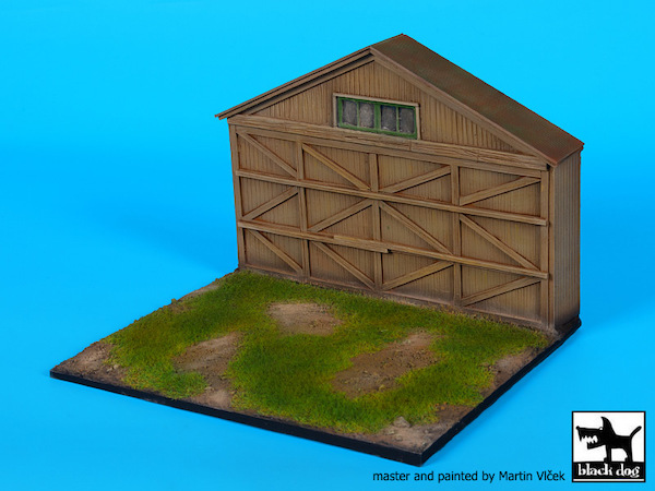 Airfield with Hangar WW1 Base (170x140mm)  BDD72057