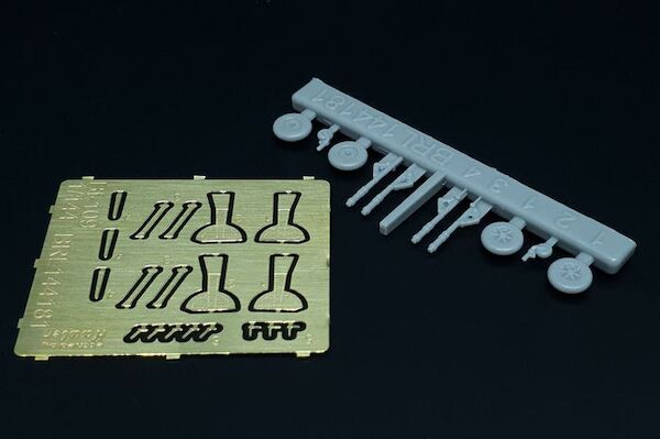 Detailset Messerschmitt BF109A-E (Armory) For 2 planes brl144181