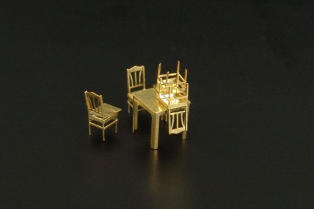 Table and Chairs  BRL72013