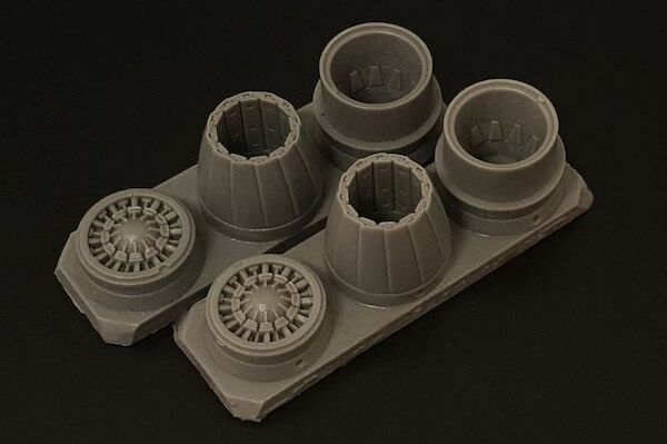F/A18E/F Super Hornet Exhaust Nozzle set (Revell) BRL72258
