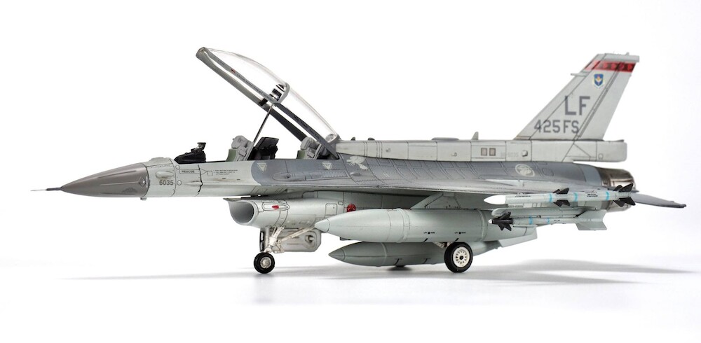 Calibre Wings CA721606 F16D RSAF 425th FS Luke AFB 96-5035