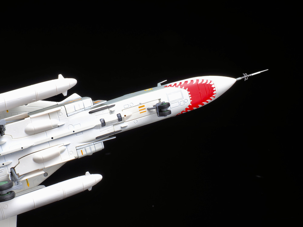 Calibre Wings CA722410 Sukhoi SU-24MR Ukrainian Air Force 35 Yell