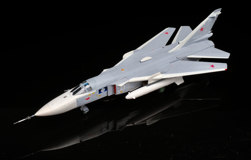 Calibre Wings CA722411 Sukhoi SU-24MR Russian Navy 30 White