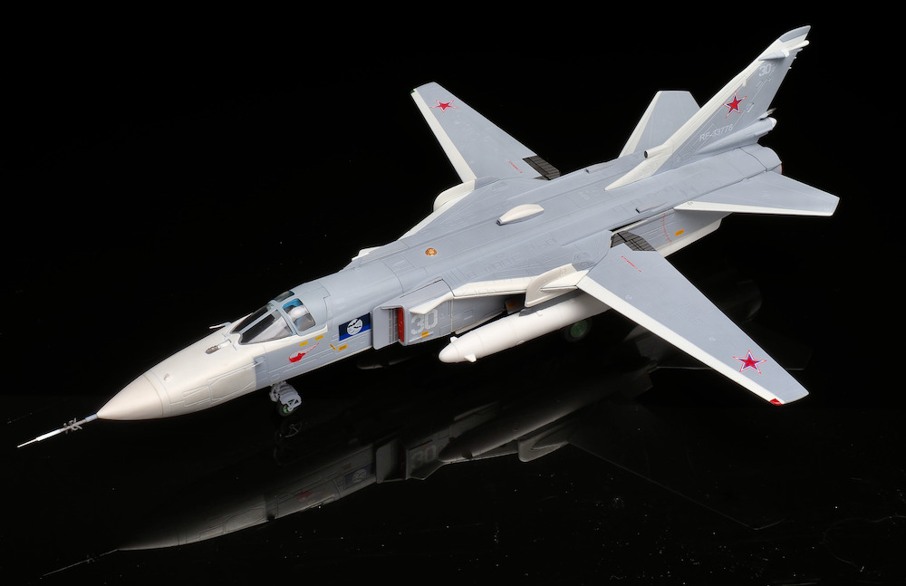 Calibre Wings CA722411 Sukhoi SU-24MR Russian Navy 30 White