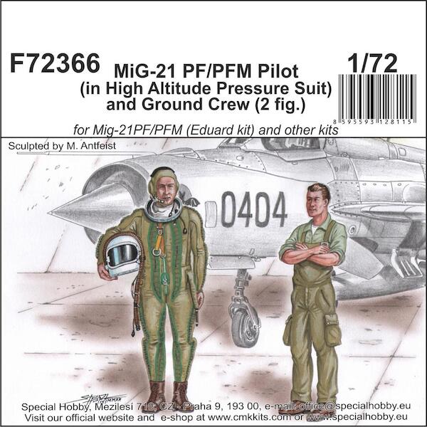 MiG21PF/PFM Pilots in High Altitude Pressure suit and Ground crew (2 figures)  F-72366