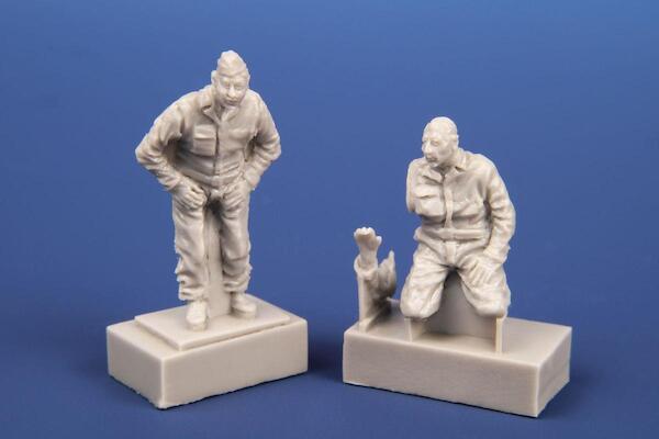 Heinkel He162A Mechanics 2 figures F-72372