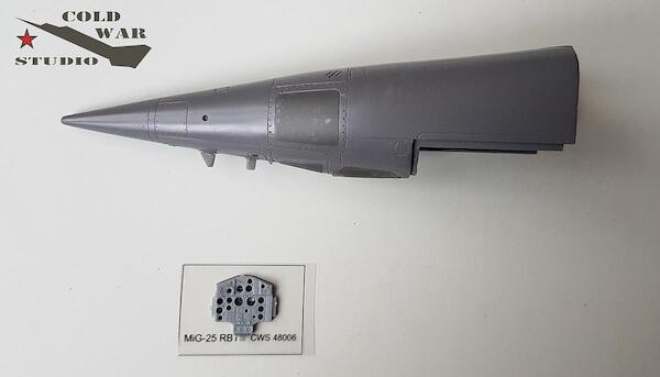 Mikoyan MiG-25 RBT nose correction set for the ICM kit  CWS48006