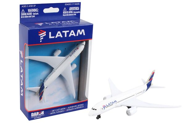 Single Plane: Boeing 787 LATAM RT0074