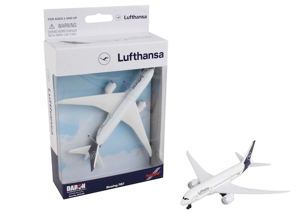 Single Plane: Boeing 787 Lufthansa RT4136