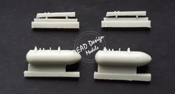 Kawasaki Ki61 Id Hien "Tony" wing racks and Drop tanks type II wooden (Tamiya) RM72-001