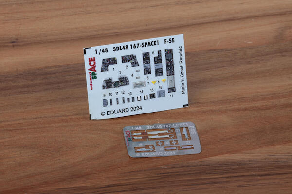 SPACE 3D Detailset Northrop F5E Tiger II Instrument panel and Seatbelts (ARV Club / Eduard) 3DL48167