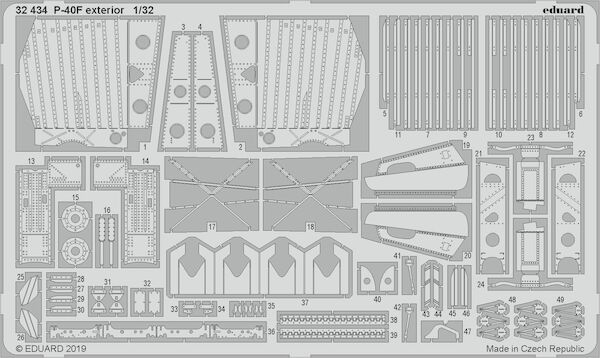 Detailset Curtiss P40F Warhawk Exterior (Trumpeter) E32-434