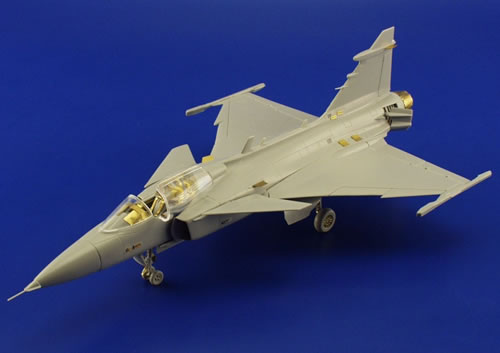 Detailset Saab JAS39 Gripen (Italeri) E49-300