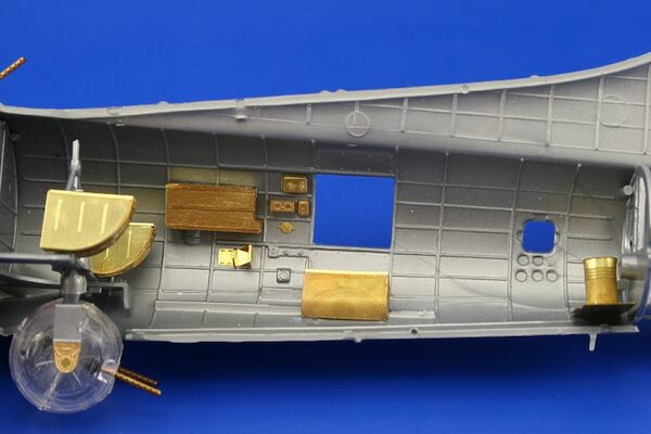 Detailset Boeing B17G Flying Fortress Rear Section (Revell - Monogram) E49-362