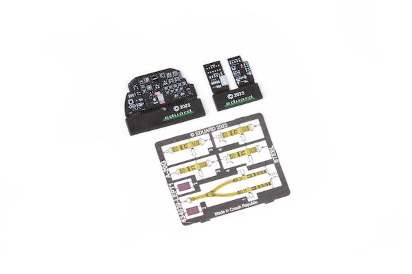 A20G Havoc Löök Instrument Panel and seatbelts (Hong Kong Models)  E634039