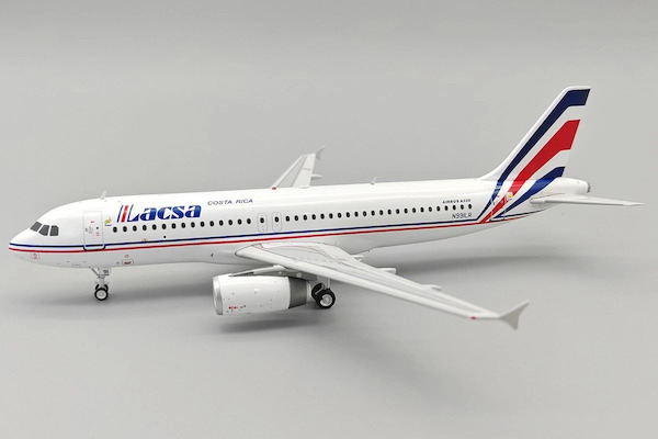 Airbus A320-212 LACSA N991LR EAV-A320-991