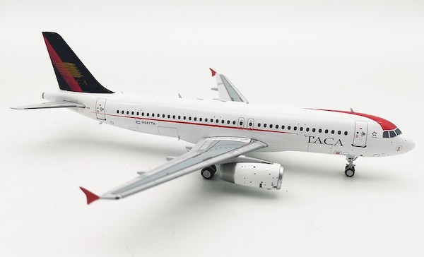 Airbus A320-200 TACA N687TA EAV687